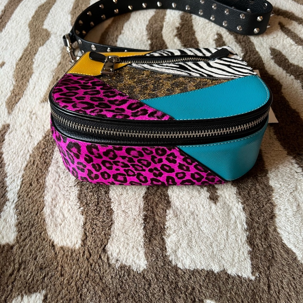 Marc Jacobs Animal Print Sling Bag - Picture 3 of 9
